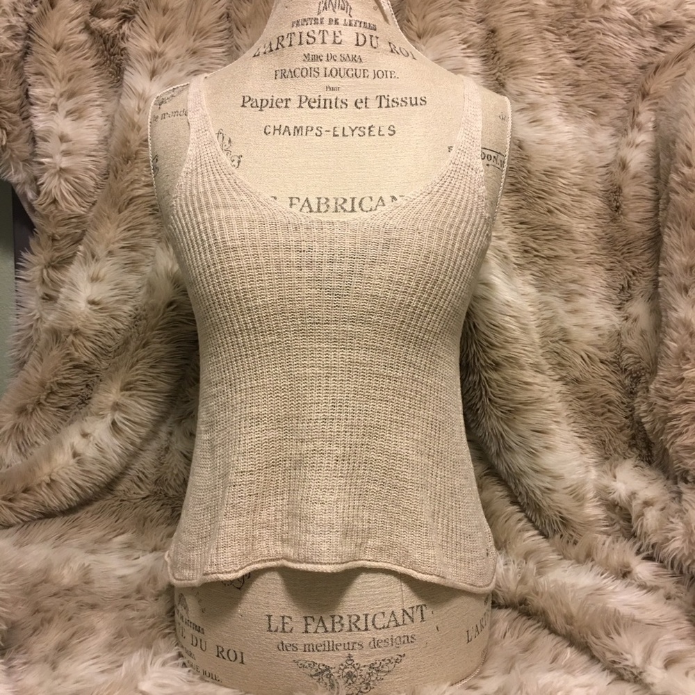 💕🌸HP🌸💕 Cute sweater tank